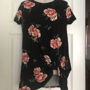 Reb & J floral twist front tee
